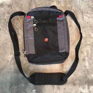 Swissgear Vertical Travel Bag